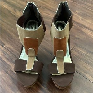 BAMBOO Shoes - NWOT bamboo heeled wedges BAMBOO Shoes - NWOT bamboo heeled wedges